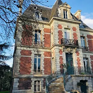  Couette-café Privee Rose Au Chateau De La Franceule